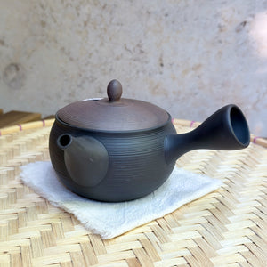 Gyokko Kuro Senbori Yōhen kyusu 300 ml