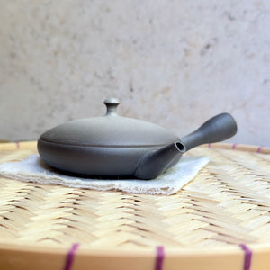 "Shibokyusu" Tokoname teakanna