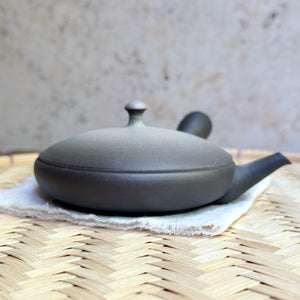 "Shibokyusu" Tokoname teakanna