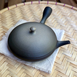 "Shibokyusu" Tokoname teakanna