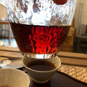 "Öreg bajtárs" Shen Shan Lao Shu - shu puer 500gr – kép 3