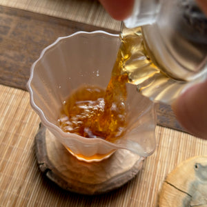 Jingmai Nanzuo Shai Hong – Napérlelt Yunnani Vörös Tea