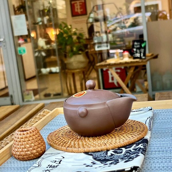 Japanese teapot Hohin