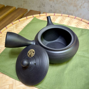 Fekete Tokoname kyusu teakanna