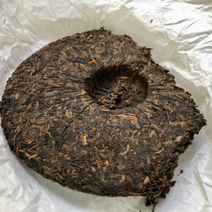"Öreg bajtárs" Shen Shan Lao Shu - shu puer 500gr – kép 2