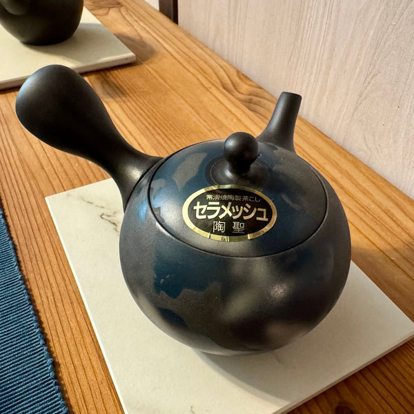 Kék kyusu japán teáskanna