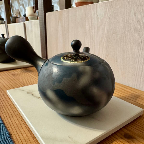 Kék kyusu japán teáskanna