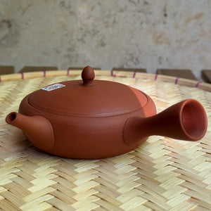 Vörös lapos kyusu kanna