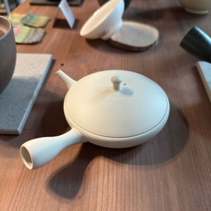 "Shibokyusu" Tokoname teakanna