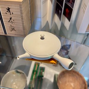 "Shibokyusu" Tokoname teakanna